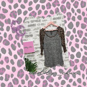 Rue21 Heather Gray Ribbed Knit Top w/ Leopard Sleeves Size Large EUC